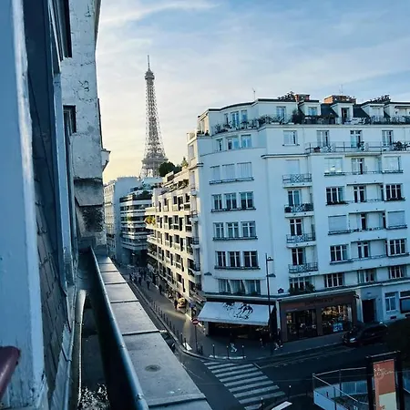 Saint Dominique - Eiffel Tower View - 7